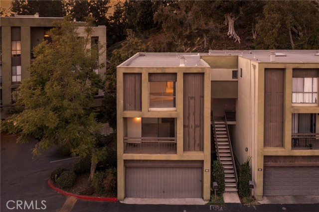 Property photo of 809 Temple TE