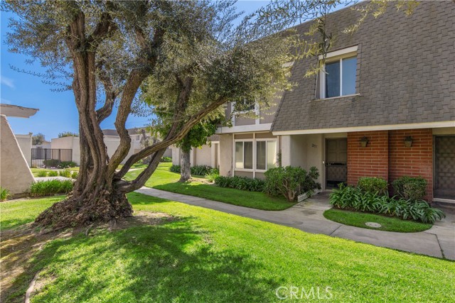 Property photo of 2157 W Essex CR