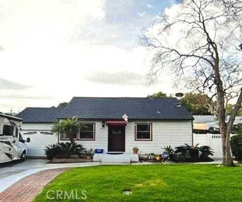 Property photo of 2032 Royal Oaks DR