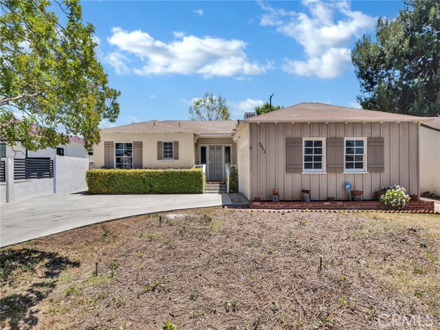 Property photo of 9952 Noble AV