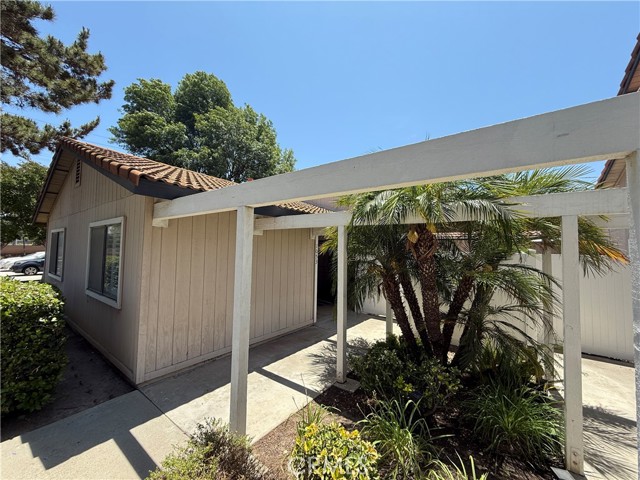 Property photo of 1053 Border AV