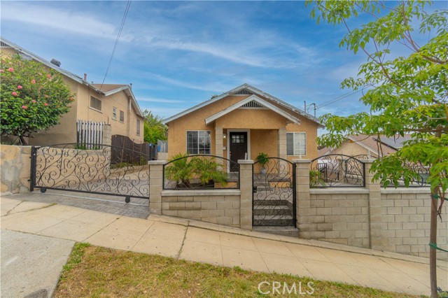Property photo of 3219 E 6th ST