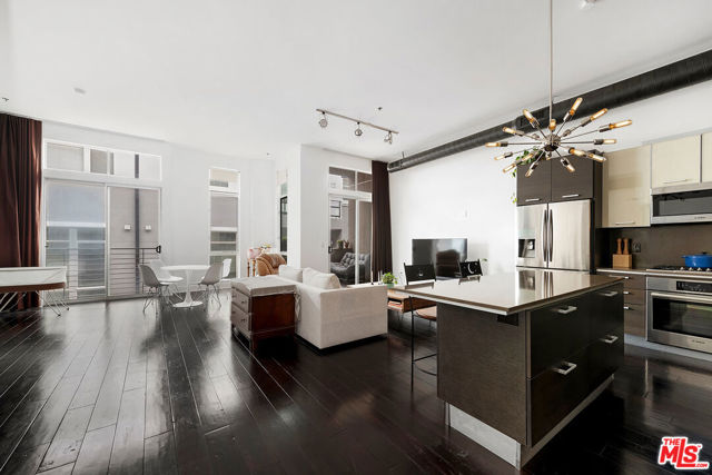Property photo of 13320 Beach AV