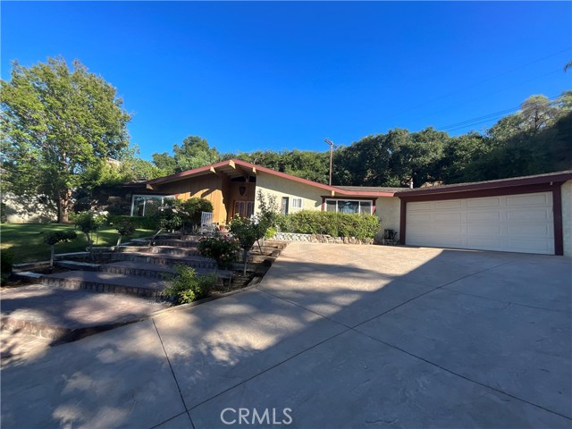 Property photo of 23714 Lawnside DR