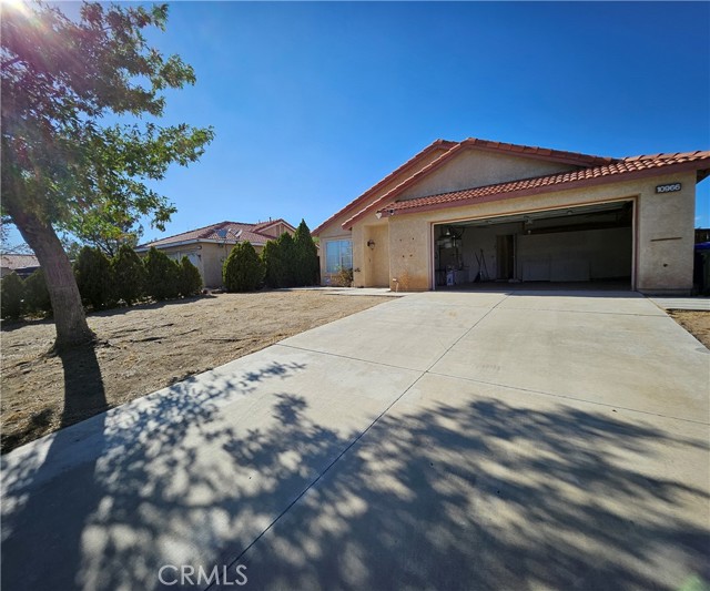 Property photo of 10966 Willow LN