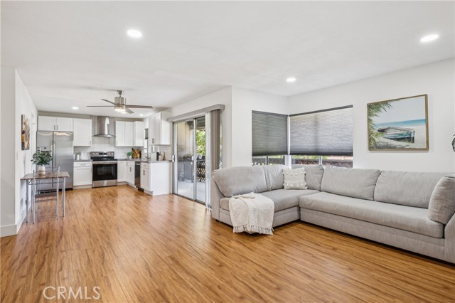 Property photo of 1124 S Citron