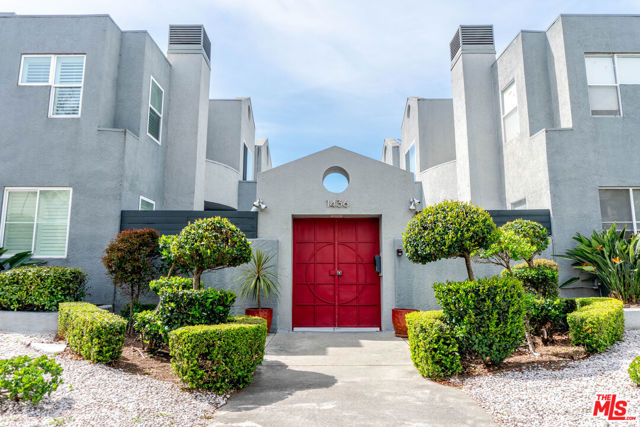 Property photo of 1436 20th ST