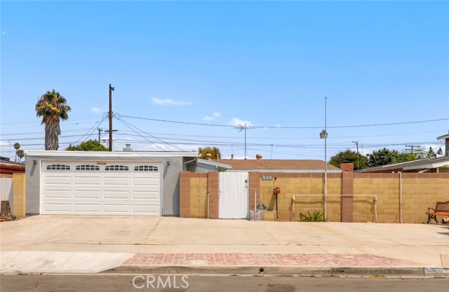 Property photo of 930 S Emerald ST