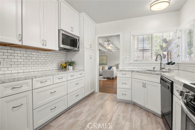 Property photo of 14243 Gagely DR