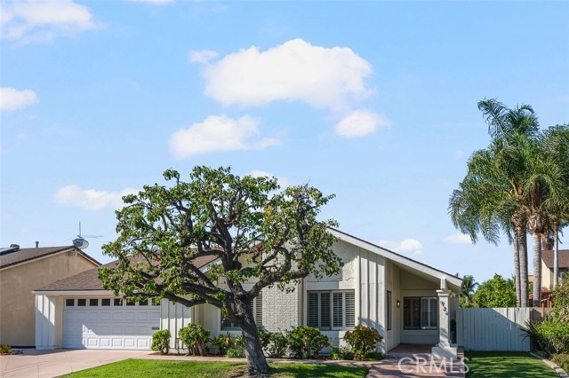 Property photo of 924 Jasmine CR