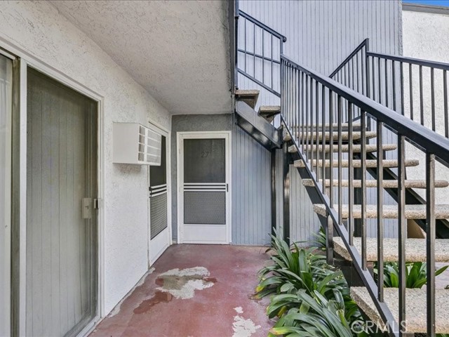 Property photo of 3030 Valle Vista DR