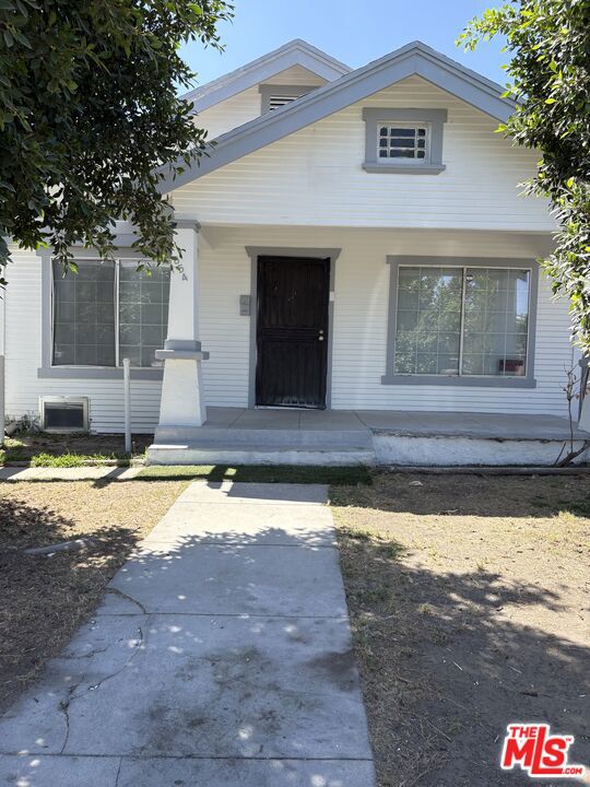 Property photo of 854 W 64th ST