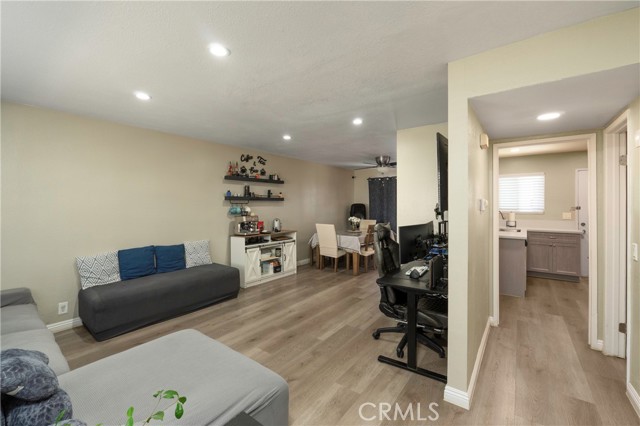 Photo of 349 N Eucalyptus