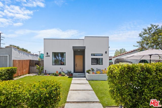 Property photo of 3170 Glenmanor PL