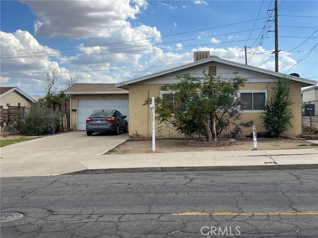 Property photo of 840 E Virginia Way
