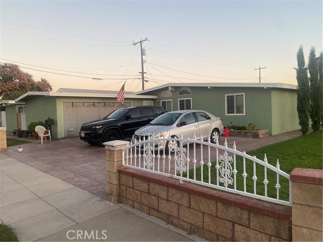 Property photo of 2030 W Dogwood