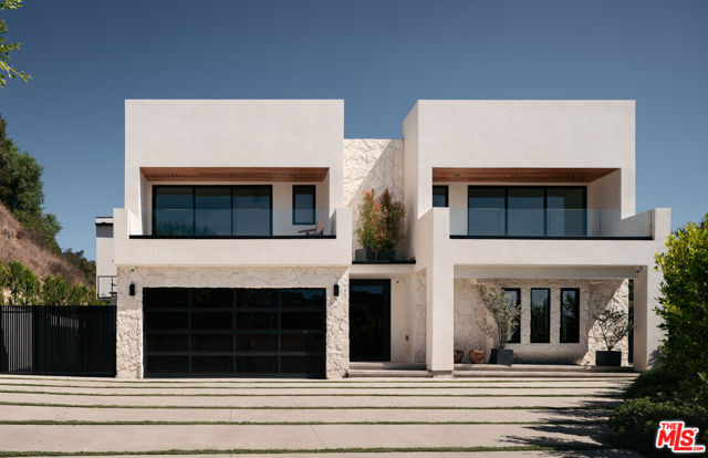 Property photo of 2608 Zorada DR