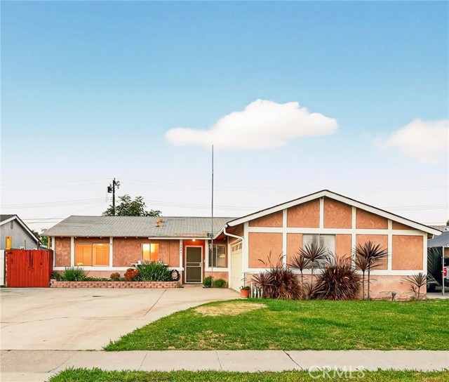 Photo of 10401 Dakota