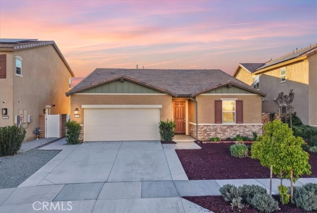 Property photo of 1797 Old Wagon