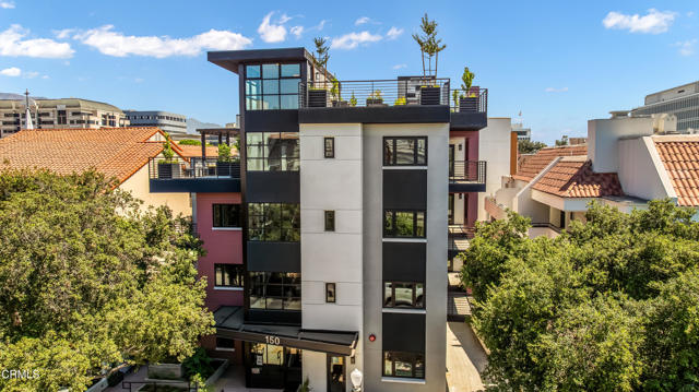 Property photo of 150 S Oak Knoll AV