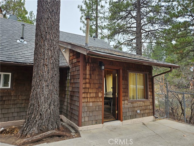 Property photo of 32868 Deer LN