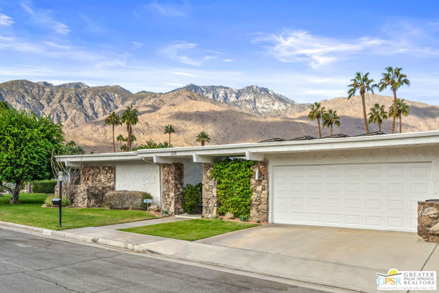 Property photo of 2211 S La Paz WY
