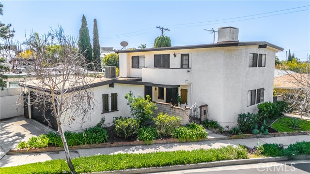 Property photo of 10866 Sproul AV