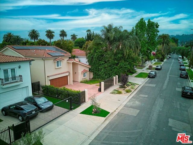 Property photo of 4712 Cedros AV
