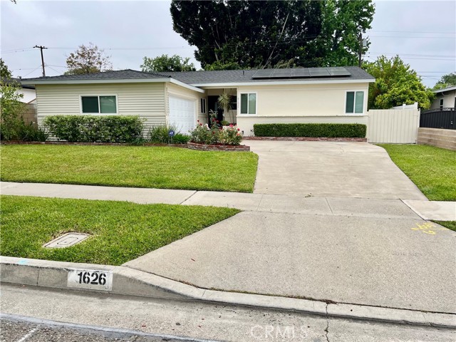 Property photo of 1626 Grove PL
