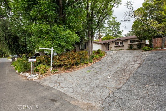 Property photo of 4526 La Granada WY