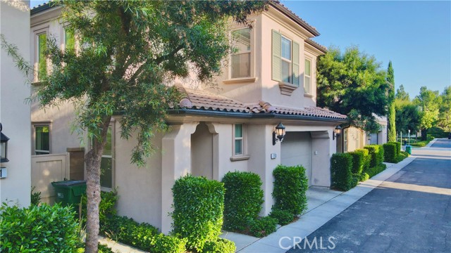 Property photo of 233 Bright Poppy