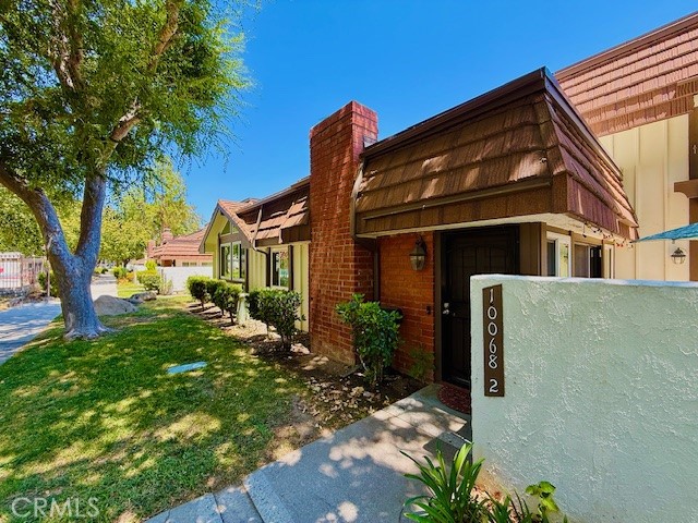 Property photo of 10068 Larwin AV