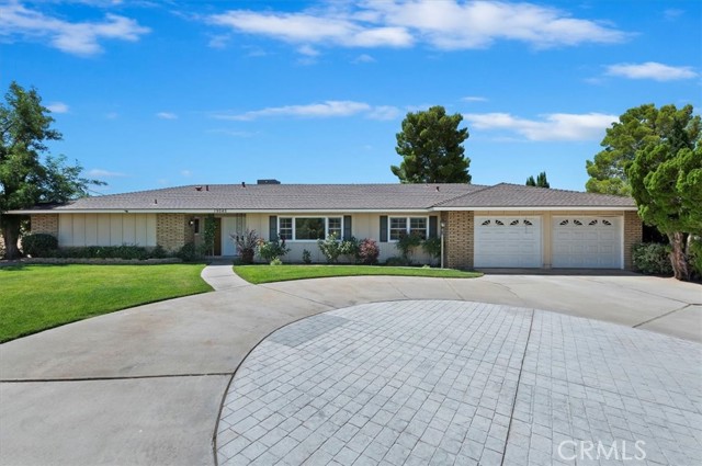 Property photo of 19545 Shoshonee RD