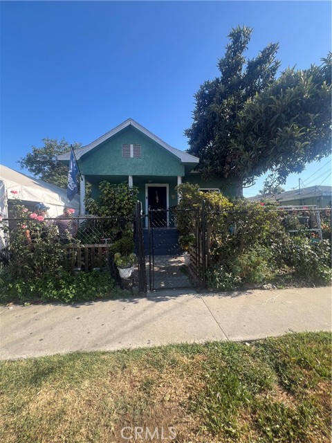 Property photo of 1734 E 63rd ST