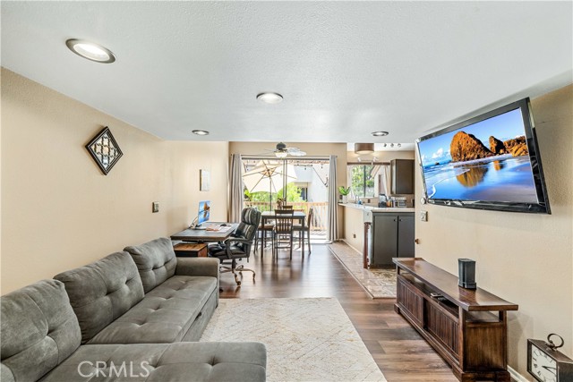 Photo of 10580 Lakeside Dr