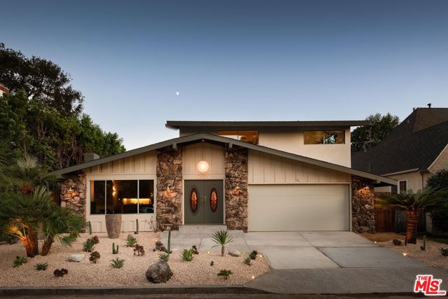Property photo of 12030 Pacoima CT
