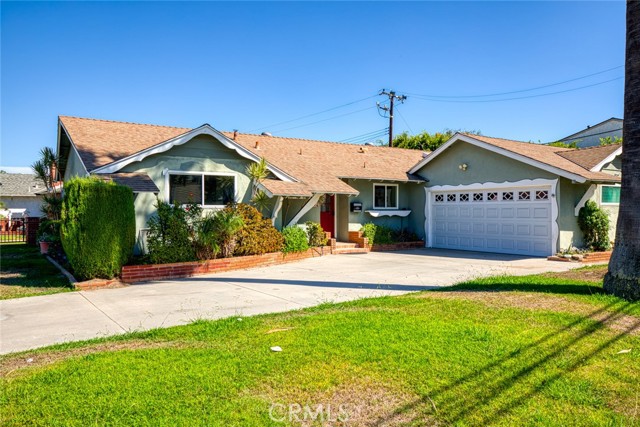 Photo of 12512 Tours Av