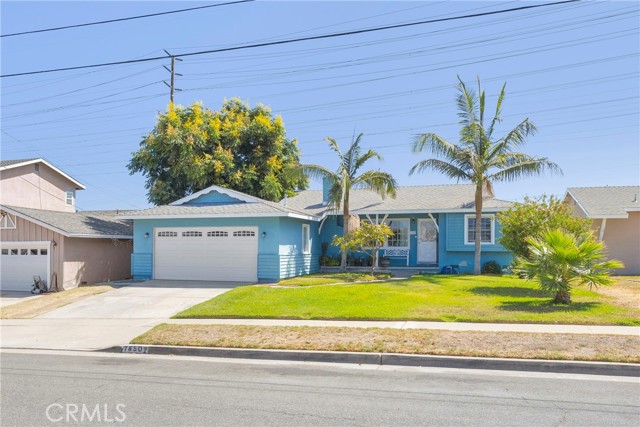 Property photo of 7850 Bellflower DR