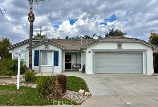 Property photo of 21834 Heliotrope LN