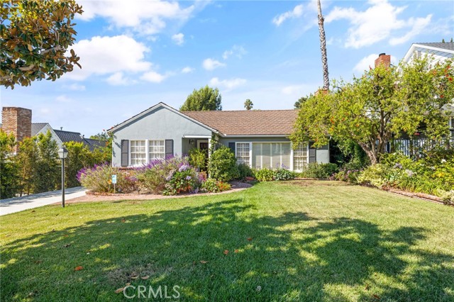 Photo of 1541 Ben Lomond