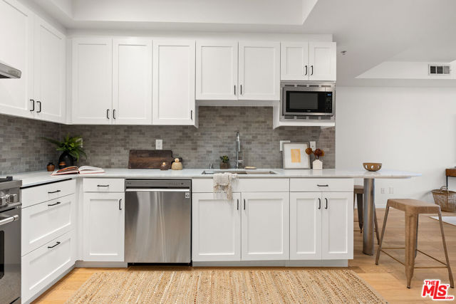Property photo of 4180 Fair AV