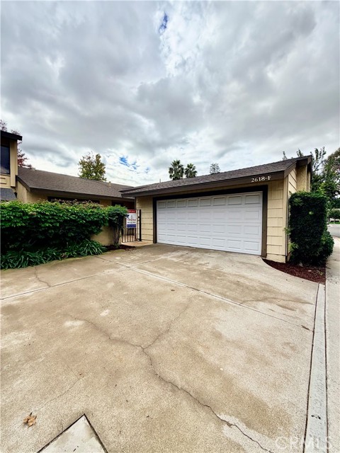 Property photo of 2618 N Tustin