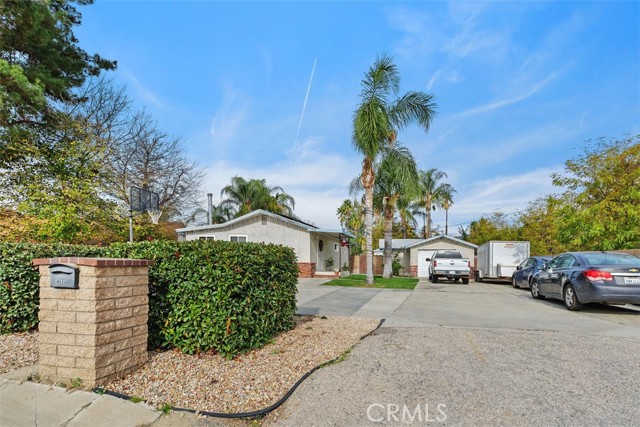 Property photo of 4822 E Lincoln