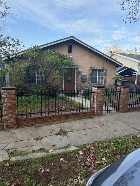 Property photo of 1419 Oak Grove DR