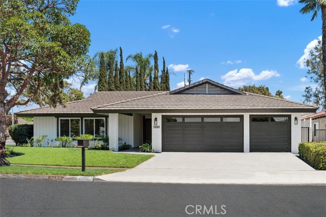 Property photo of 13762 Palace WY