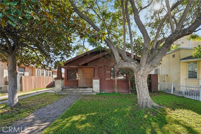 Property photo of 1334 E 9th ST