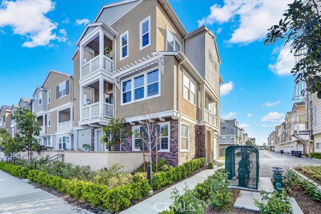 Property photo of 1028 N Anaheim BL