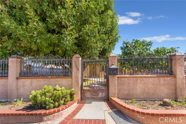 Property photo of 11339 Delano ST