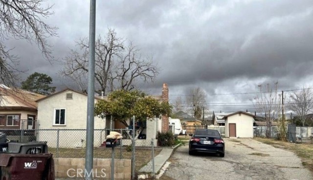 Property photo of 947 W Hays ST
