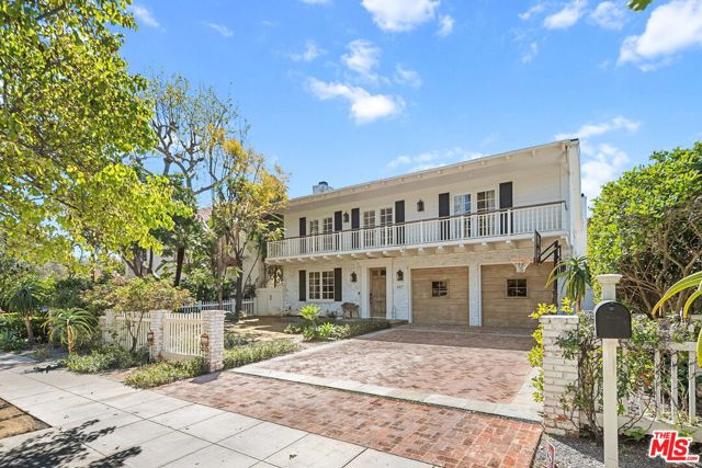 Property photo of 657 S Burlingame AV